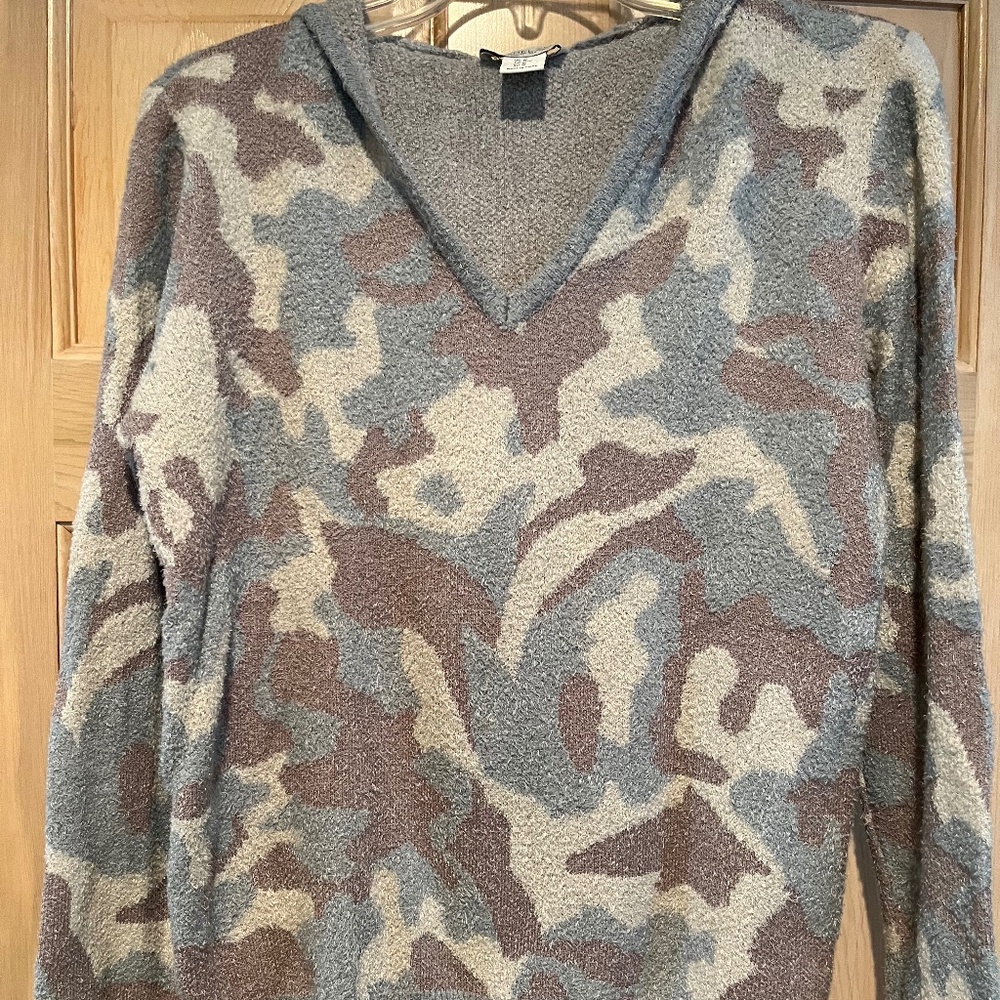 Rachel Zoe Hooded Camo Lightweight Sweater